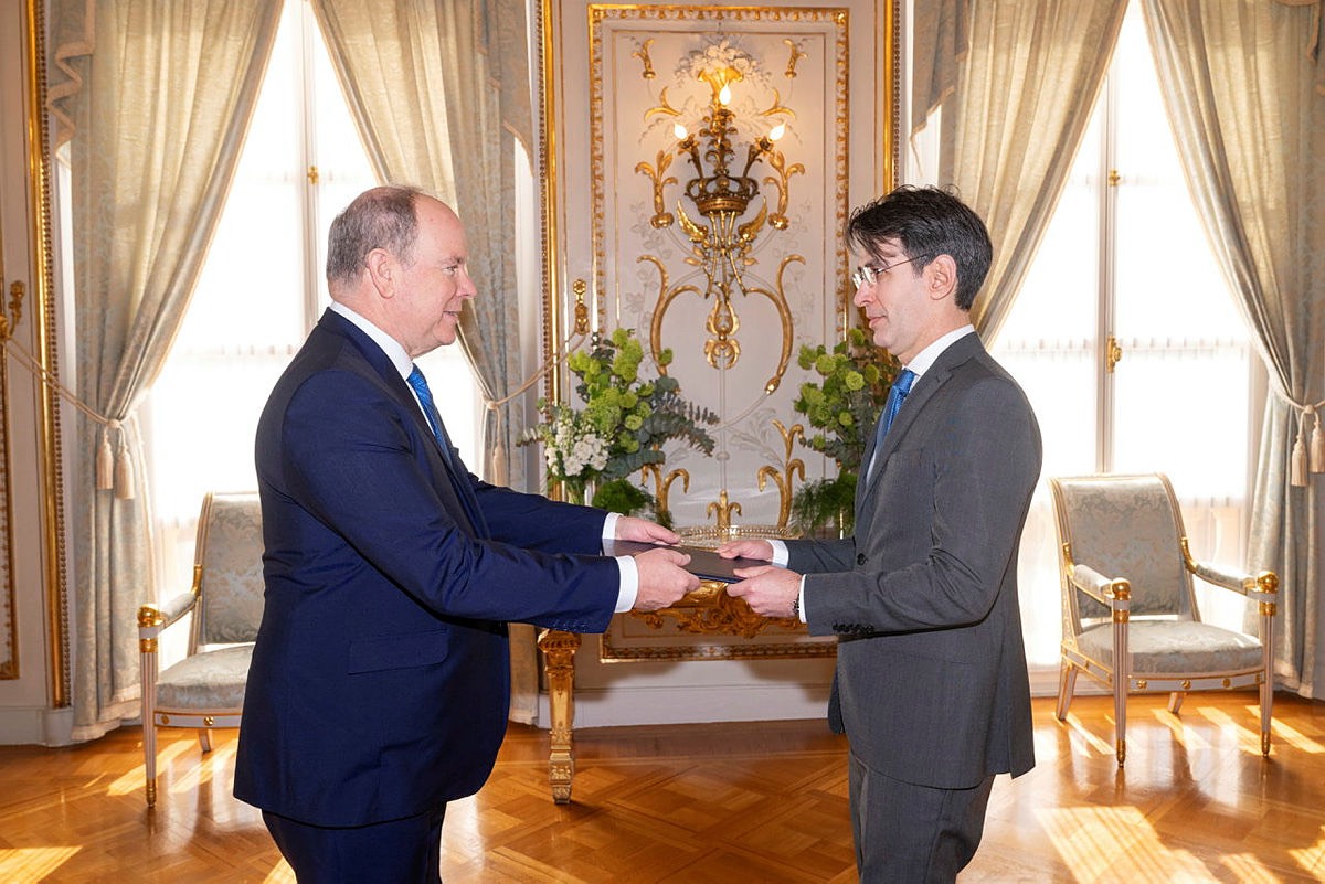 Embajador Arturo Gil entrega Cartas Credenciales ante el Principado de Mónaco