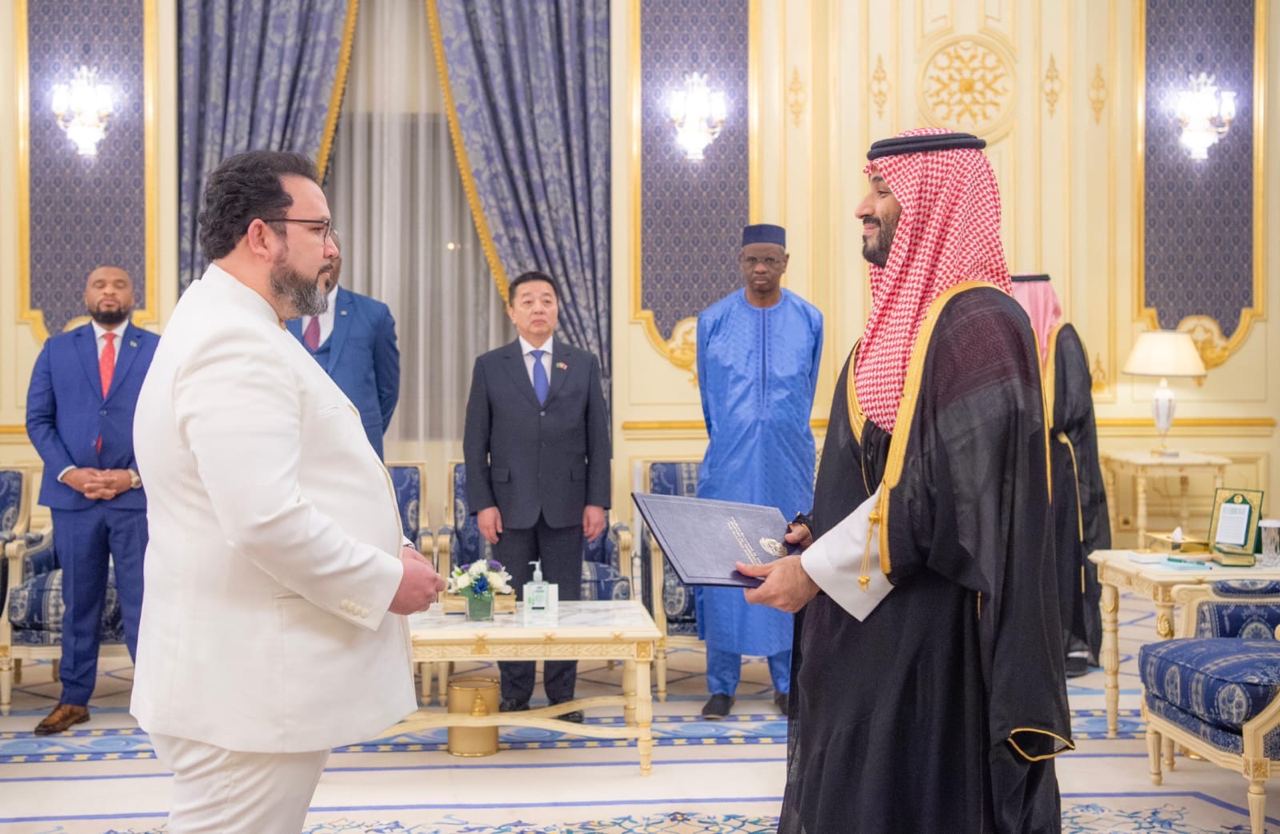 Embajador de Venezuela ante Arabia Saudita entrega Cartas Credenciales al primer ministro Mohammed bin Salman Al Saud
