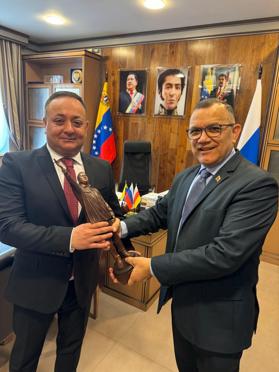 Embajadores de Venezuela y Osetia del Sur en Rusia se reúnen en Moscú
