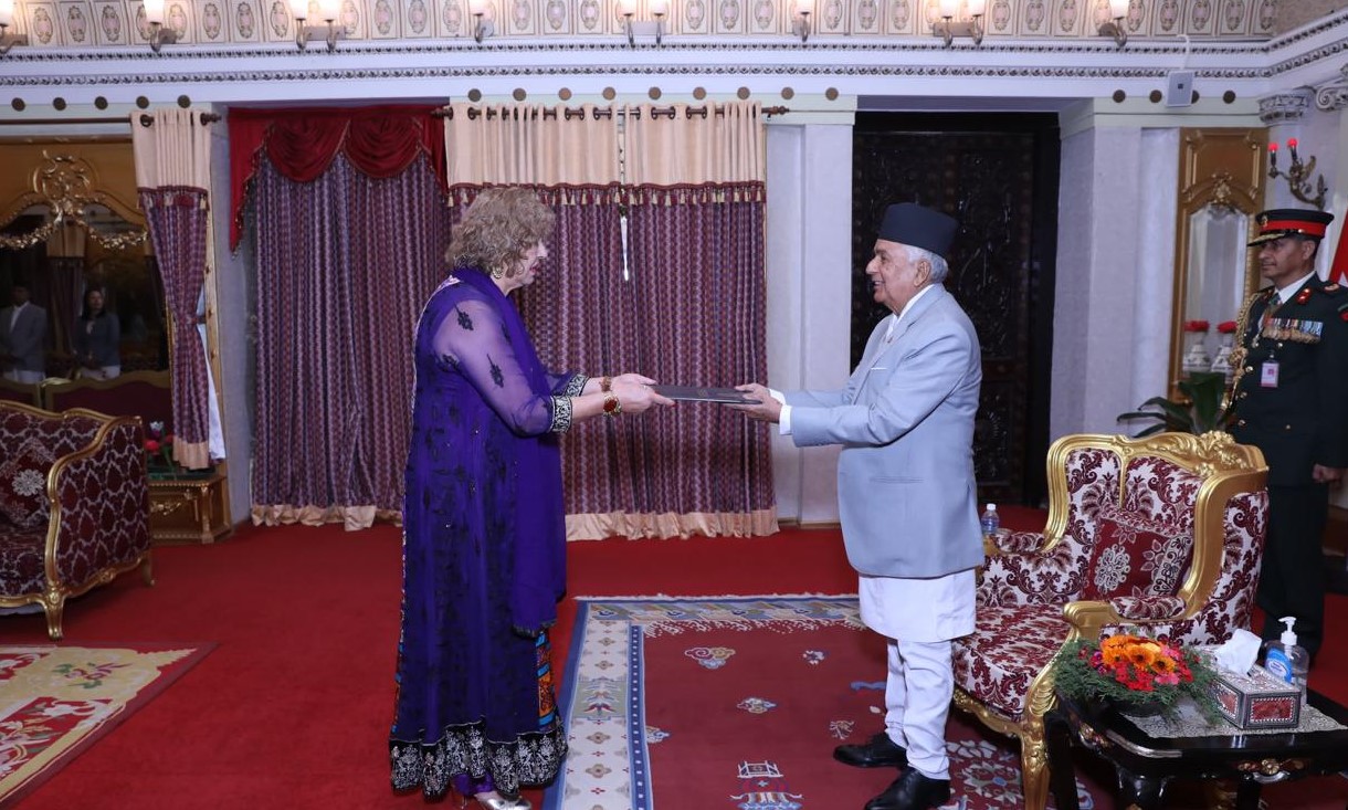 Embajadora Capaya Rodríguez presenta Cartas Credenciales ante el Presidente de Nepal