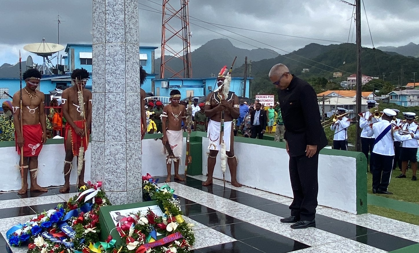 Misión Diplomática venezolana rinde tributo al Héroe Nacional de San Vicente y las Granadinas