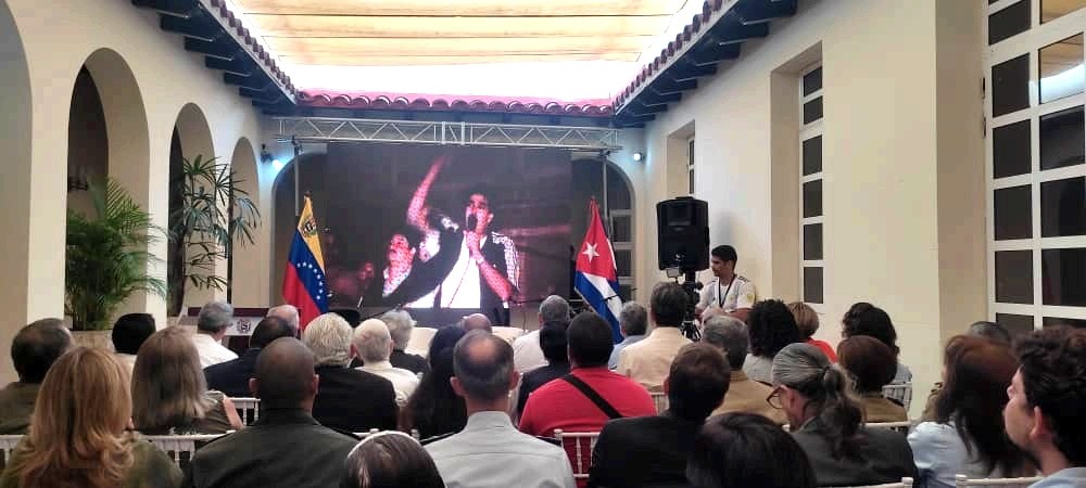 Misión Diplomática destaca el rol de Cuba al vencer cerco mediático durante el golpe de Estado en Venezuela de abril de 2002