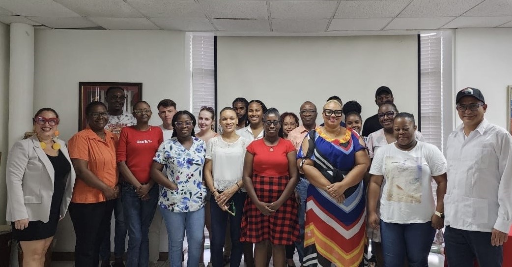 Estudiantes vicentinos comienzan clases de español en el Instituto Venezolano para la Cultura y Cooperación