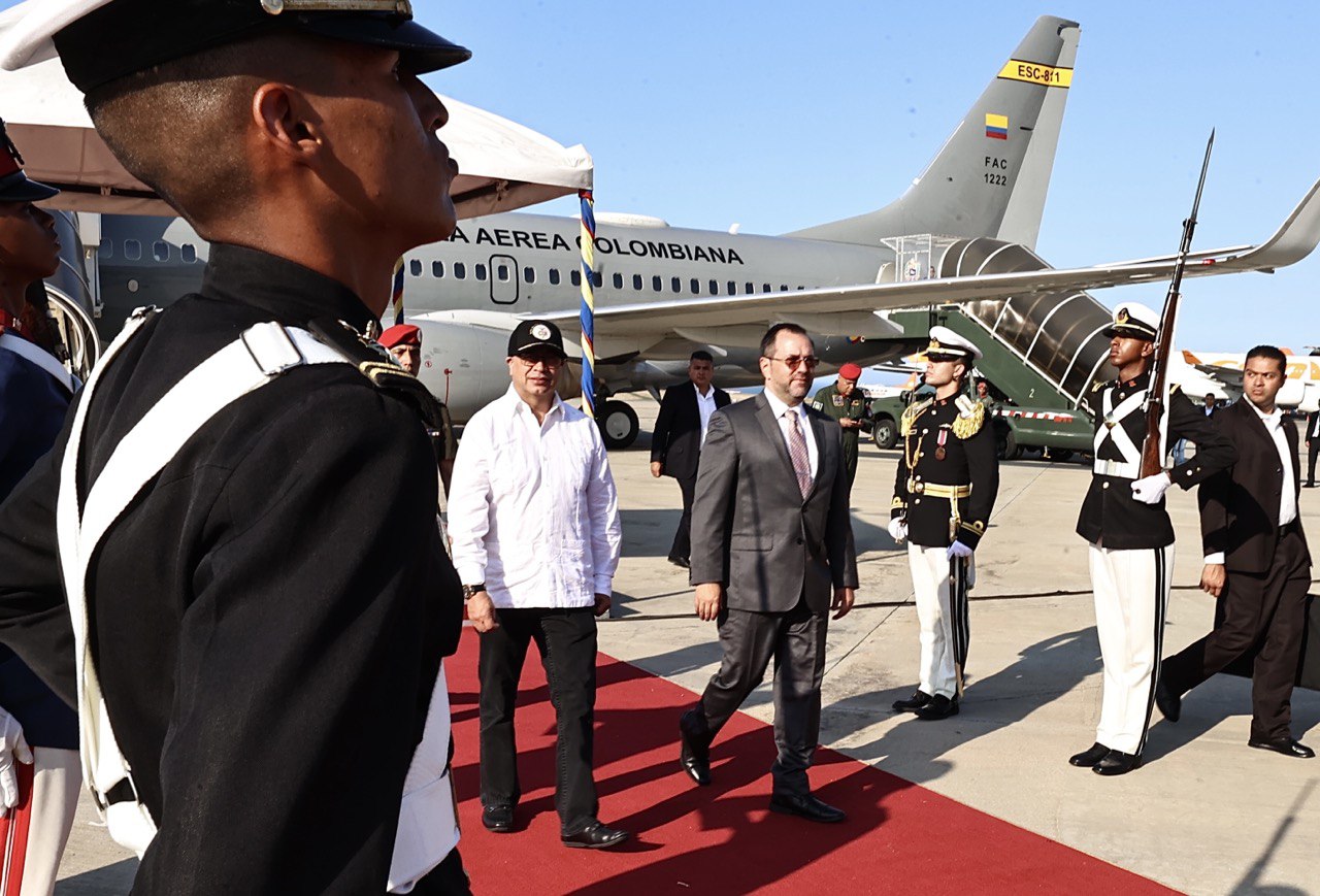 Presidente colombiano arribó a Venezuela para reunirse con su homólogo Nicolás Maduro