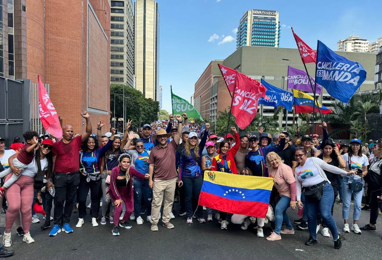 Yván Gil: La movilización del pueblo refleja el liderazgo del presidente Nicolás Maduro