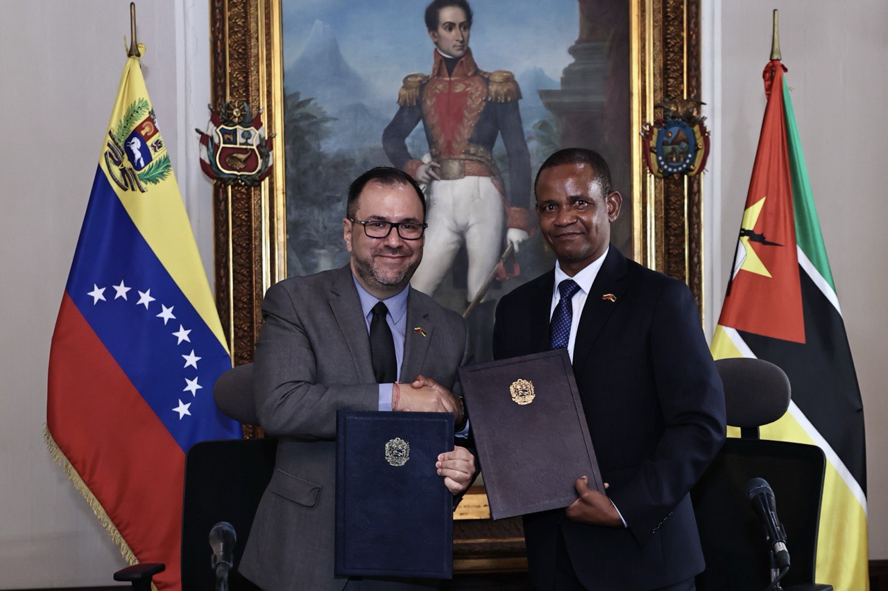 Venezuela y Mozambique firman 10 acuerdos de cooperación